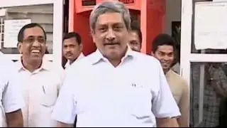 Defence Minister Monohar Parrikar meant IK Gujral in 'former PMs' bombshell: Sources
