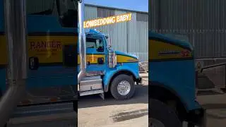Killer Kenworth LowBedding a Killer machine! #kenworth #lowbed #trucking #excavator #liebherr984