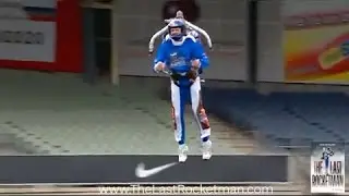 Funny Jet Pack commercial in Australia (Rocketbelt)