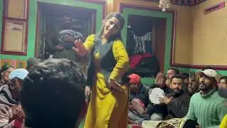 Ek or pahadi Munjra.#dance #song #reels #himachal #love #pahadi #ytshorts #dj #viral​ #foryou #yt 