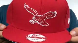 Eagles 'THROWBACK TEAM-BASIC SNAPBACK' Red-White Hat by New Era