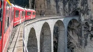 Herbstfahrt mit der Rhätischen Bahn: Welterbe Albulalinie bis St. Moritz retour via Vereinatunnel
