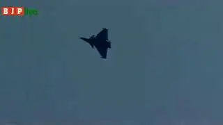 India&rsquo;s finest fighter jet Rafale in full flow as IAF formally inducts its first set