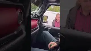 ПРЕДЛОЖЕНИЕ РАБОТЫ БЕЗДОМНОМУ #бездомный #работа #занятие #хорошийбосс #благословенный #помощь #п...