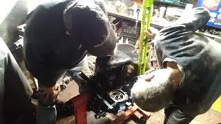 Chevy 355 / z28 oil pump and pan pick up