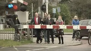 Grote zorgen in Gooise Meren over gevaarlijke spoorwegovergangen