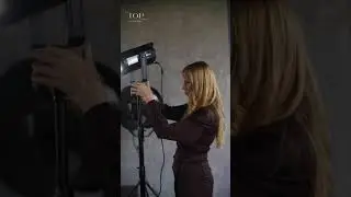 BTS how to photograph in the studio with lights, nude photographer Alla Toporskaya in the work