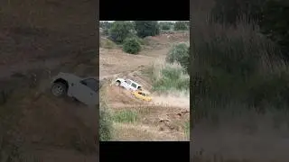 Уничтожение ЗАЗов в масштабах гонок по бездорожью 😂      #rally #jaguar #automobile #offroad #юмор