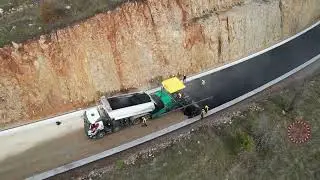 Izvođenje asfalterskih radova u sklopu radova na izgradnji i rekonstrukciji puta Vrulja - Mijakovići