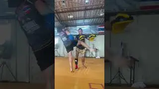 Mon &eacute;volution de 5 mois en boxe Thai