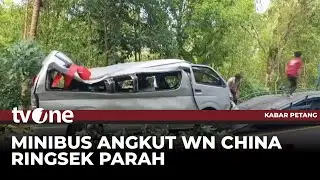 5 Turis China Tewas, Minibus Hancur Tabrak Pembatas Jalan di Bali | tvOne