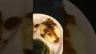 Poor Man&rsquo;s Beef Wellington, Mashed Potatoes w/ brown gravy and String Beans #dinner #dinnerideas