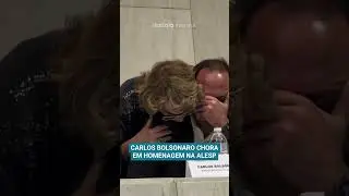 CARLOS BOLSONARO CHORA EM HOMENAGEM NA ALESP