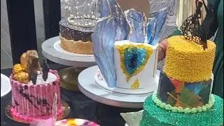 Elegant Anniversary Cake