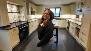 MOVING DAY PART 2 - HOUSE TOUR🏡