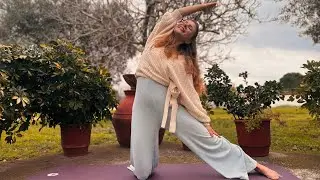 20 Min Hatha Yoga Rise & Shine | Sit, Kneel, Stand & Lie - Beginner Friendly