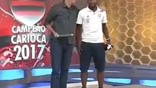 vem pr&oacute;ximo no bloco kkkkkk l
