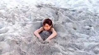 Panic begins as Ari faces an eternity condemned to the sandy pit