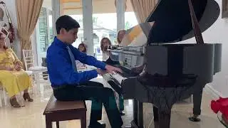 Evan Diaz playing Nocturne 20 from Chopin