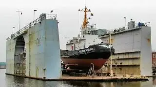 tug Schlepper HILLERDINE WESSELS DCSD MMSI 211230440 Emden floating dock Schwimmdock