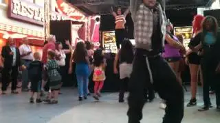 FIK-SHUN ON FREEMONT STREET LAS VEGAS PART 1