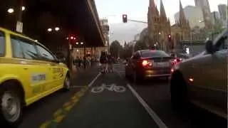 QOC932 - Opens door right as cyclist goes past