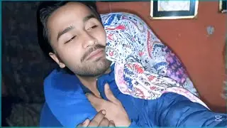Mujhe mobile Leke do.😂😅🤣📱