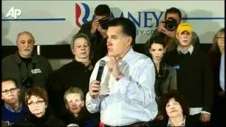 Iowa: Romney, Santorum Seesaw in Narrow Vote