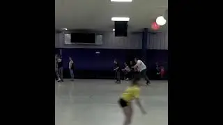 hands down ✋️🙋&zwj;♂️ 🛼😀 #skating #bopping #balance  #rollerskating #familyfun #familyguy #watchout