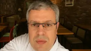Rapha&euml;l Ponge - Noncommutative Geometry and Semiclassical Analysis on Quantum Tori