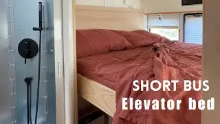 Short school bus &mdash; DIY elevator bed