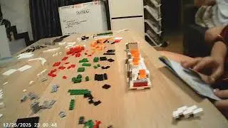 Building my Lego bus with Mama☺️😘😀 #lego 