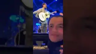 Mar Laras y Mario Girón cantando en el concierto de Menny Carrasco 😍