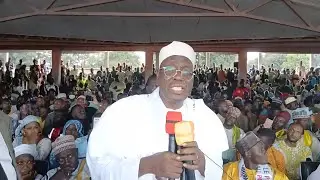 Presidential Candidate IssaTchiroma arrives Ngaoundere 