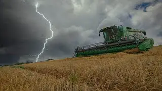 ⚡️ MOISSON DE BLE AVANT L'ORAGE  - Du champ au silo