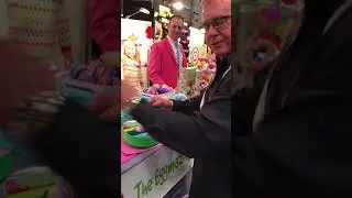 Eggmazing Egg Decorator shown by Jim Glazner