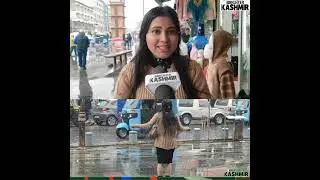Season&rsquo;s First Snowfall Blankets Srinagar, Tourists Throng Lal Chowk to Enjoy the Winter Charm