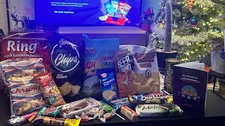 SnackVerse Monthly Subscription Box - Premium - December 2023 - Slovakia 🇸🇰Use code REF9XHGM4NBVE