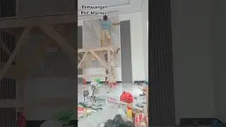 Proses pemasangan PVC Marmer pada dinding #shorts #wallmoulding #wallpanel #interiordesign #fyp