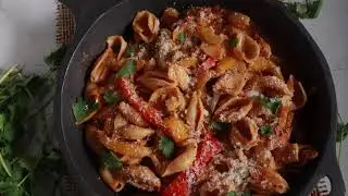 Shells in Roasted Red Pepper Sauce