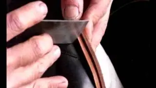 Aufsetzen des Keders auf den Ma&szlig;schuh