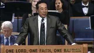 SMOKY'S FAREWELL: Legendary Soul Singer Smoky Robinson bids farewell to Aretha Franklin