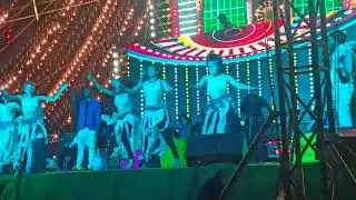 India lo Ukraine girls dance forms 😂