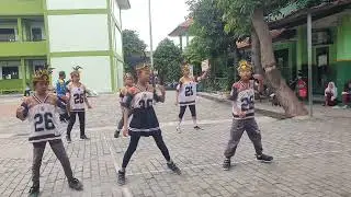 Senam Kreasi Tiba2 : Ariel, Reyhan K, Afifah, Retno, Rahma, Ahmad
