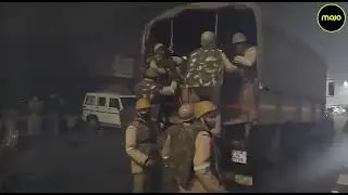Ghazipur Border | A contingent of police force seen leaving the site of protests