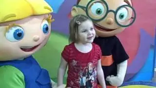 Disney's Hollywood Studios: YouTube Star Rhia and Character Encounter, Part 1