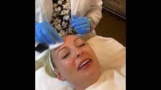 Epionce Sal-E Mal-E Peel