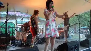 Surfbort - Pretty Little.F live @ Leipzig