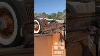 More @TheTinKings COE Ratrod Hauler The Beaver Bar show
