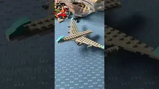 Новый большой самолет Lego!